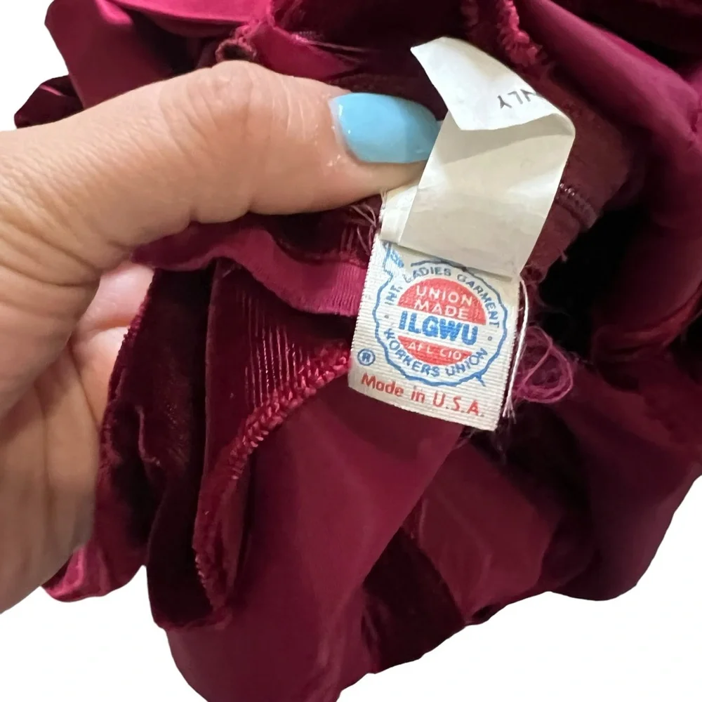 Vintage ILGWU 1980's Wine Velvet Bow V Back Party Dress Union Made Women's Sz 6 - Picture 15 of 16